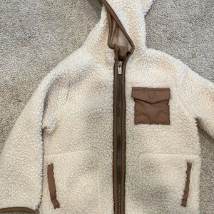 Old navy 3t fleece thin jacket . Cream colored with brown .